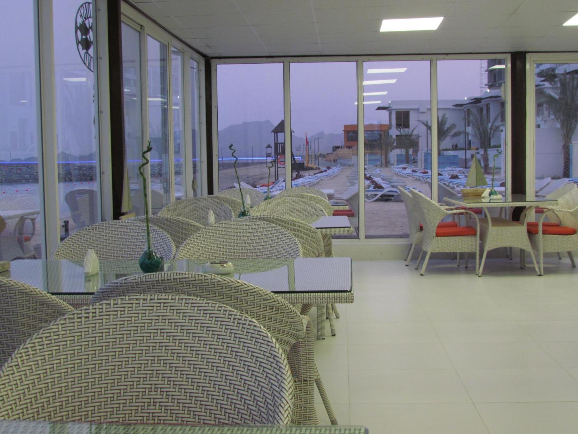 Mirage Bab Al Bahr Hotel Dibba Exterior photo